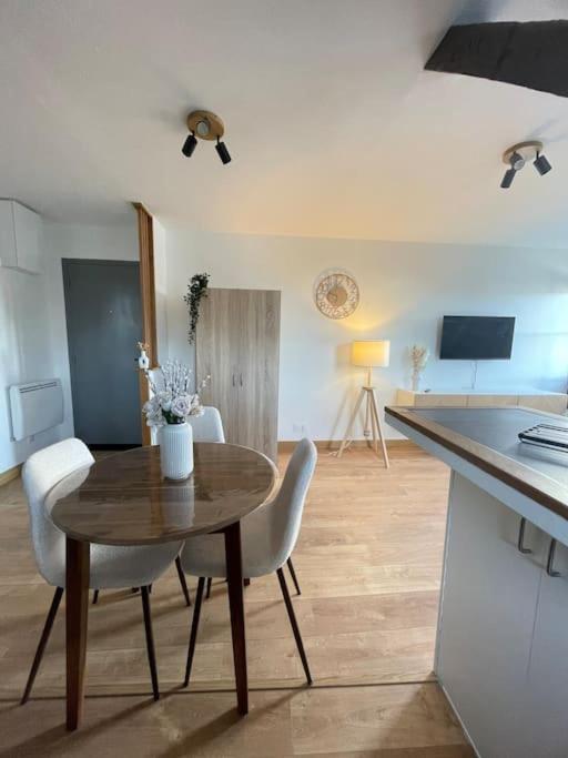 샤르트르 Duplex Bord De L'Eure - Parking Inclus - Jolie Vue Sur La Cathedrale 아파트 외부 사진